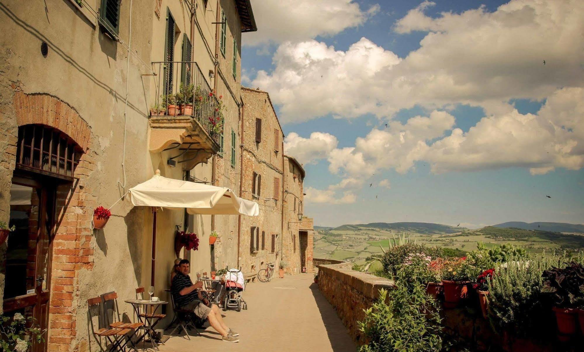 Camere Gozzante Pienza Exterior photo